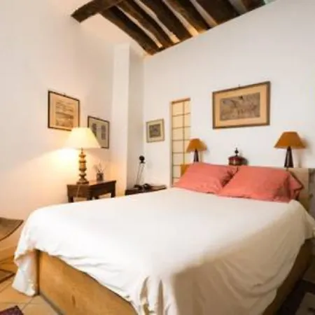 Duplex St-michel - Quartier Latin Appartamento *